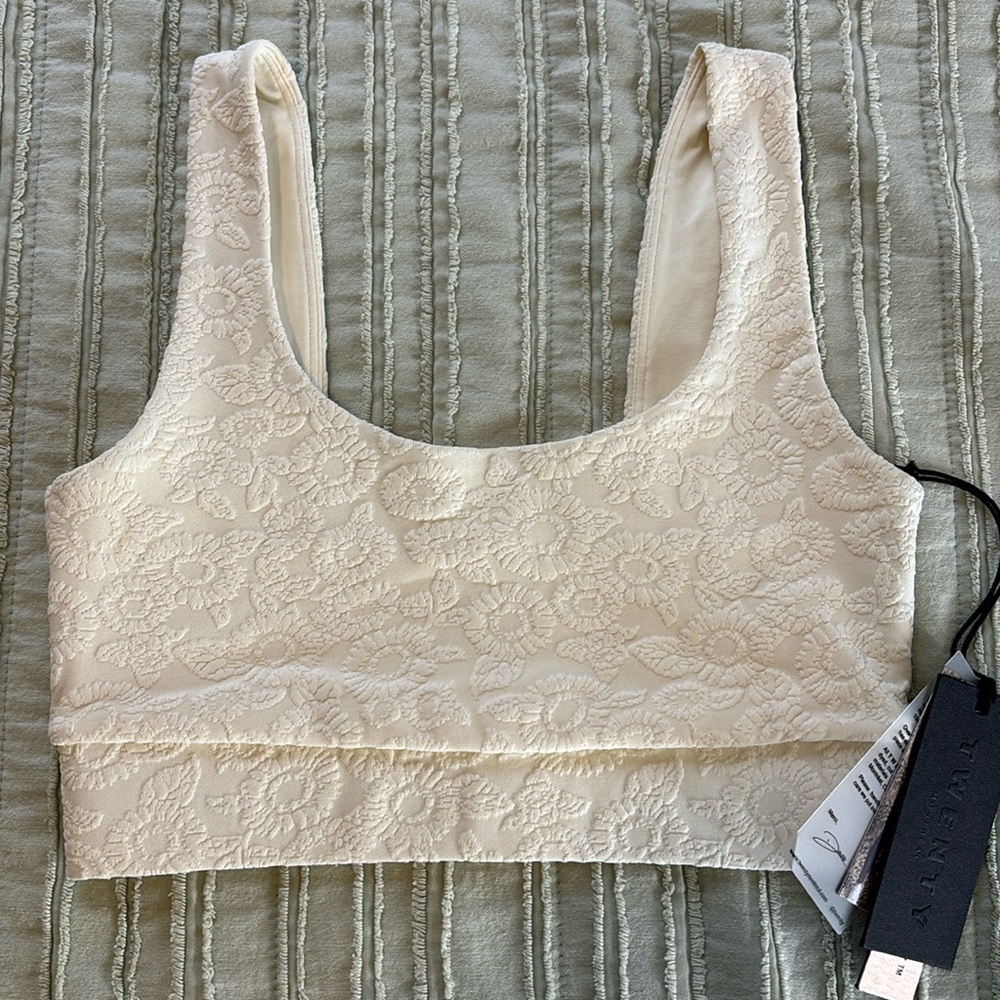 Twenty Activewear Sports bra